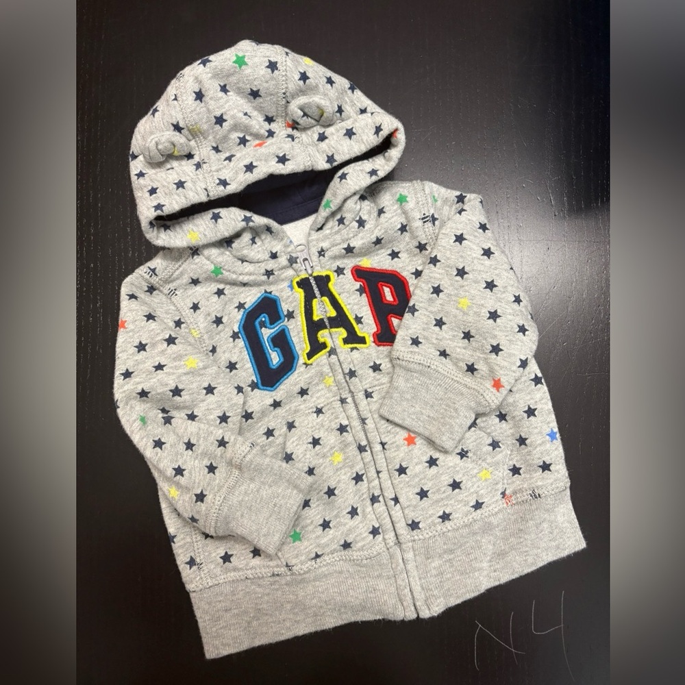 🧸 GAP 3-6m Zip Up Hoodie with Stars an Fun Colours